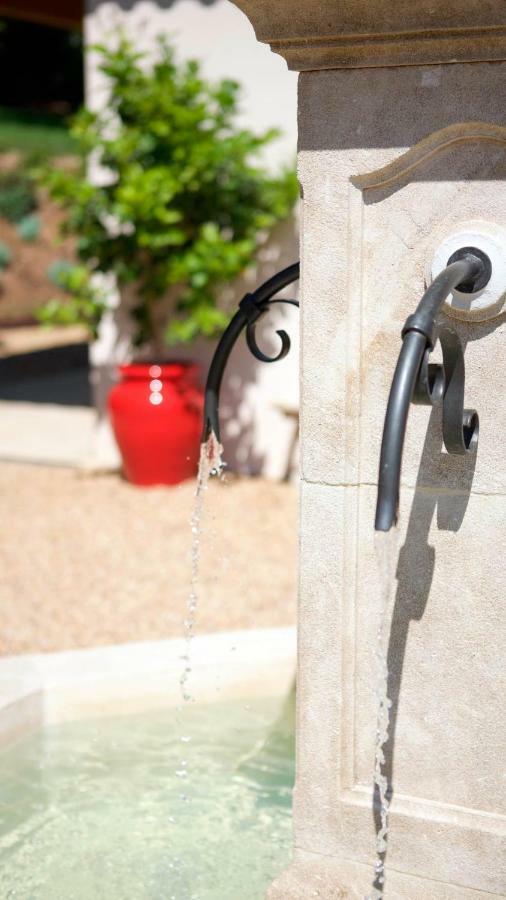 Les Pins De L'escalet Homestay *